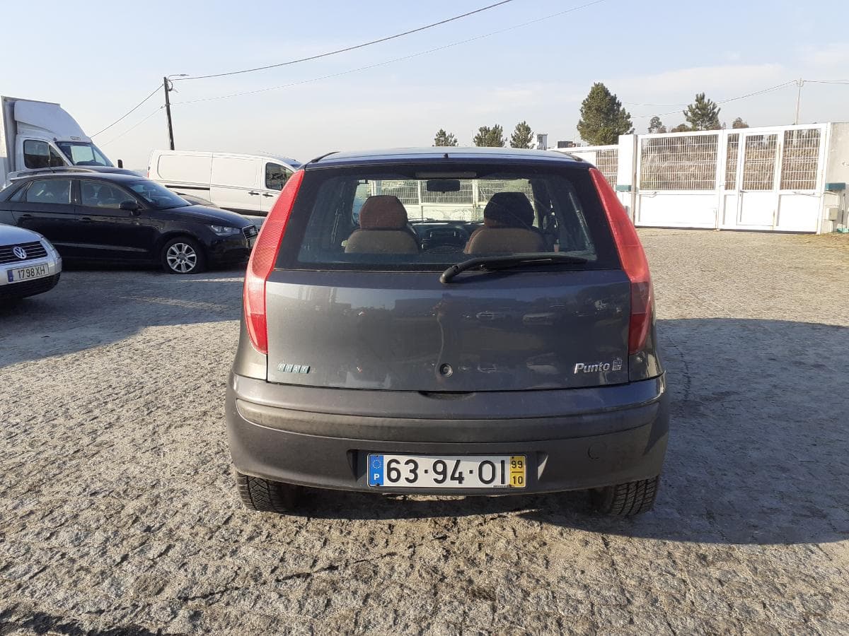 Fiat Punto 1.2 · Ano 1999 — image 5