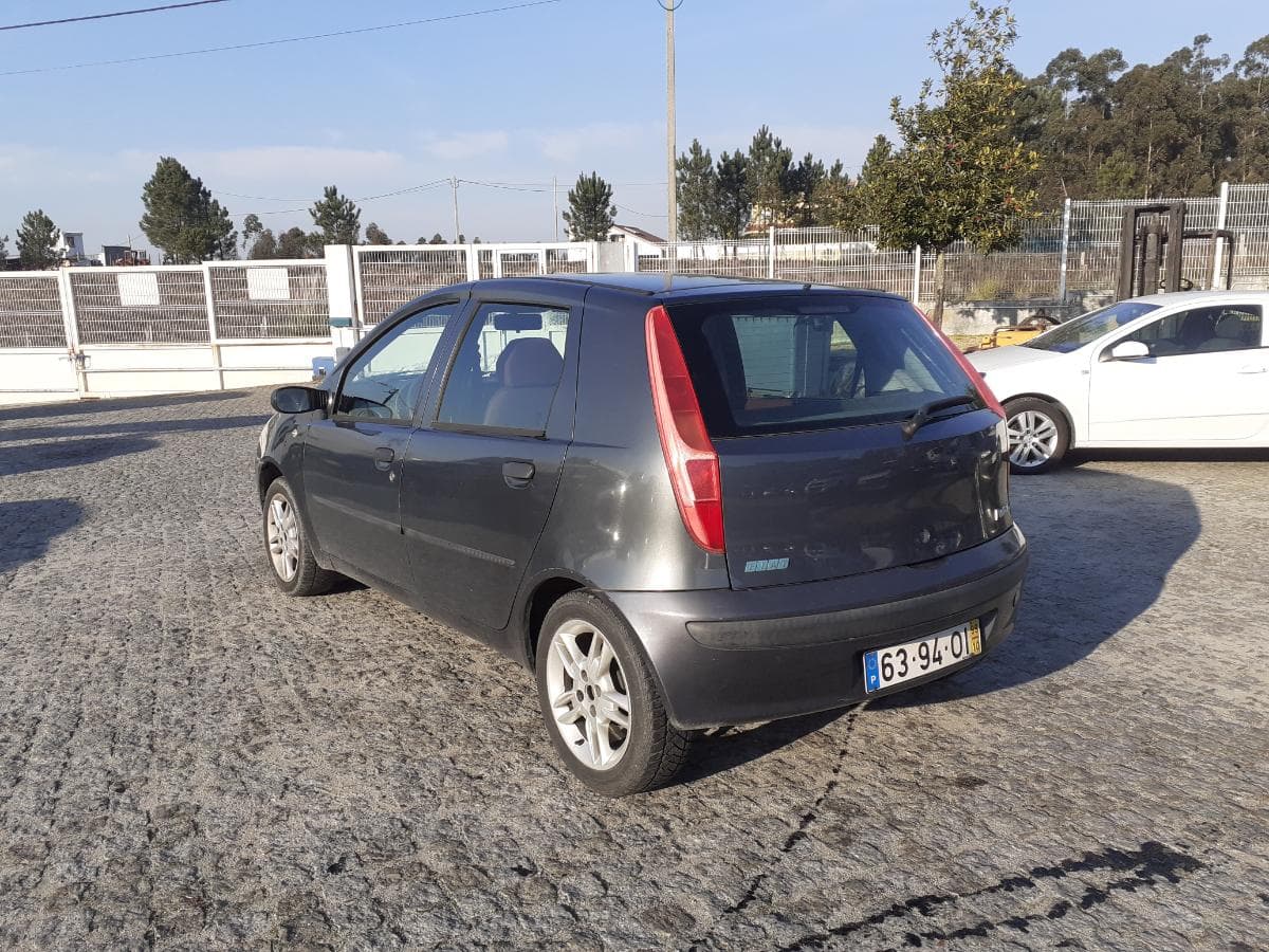 Fiat Punto 1.2 · Ano 1999 — image 6