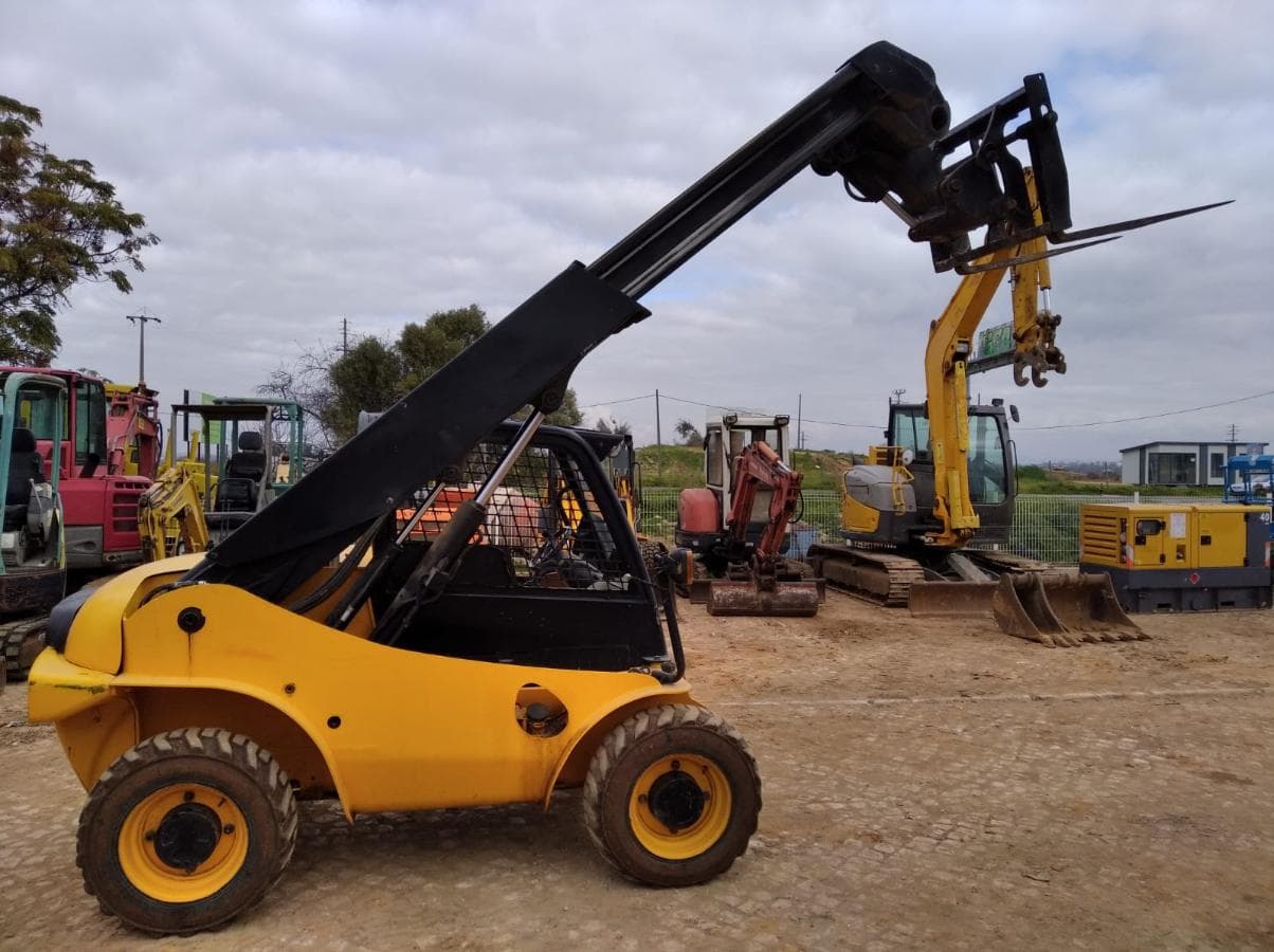 Telescópica JCB 520 40 — imagem 2