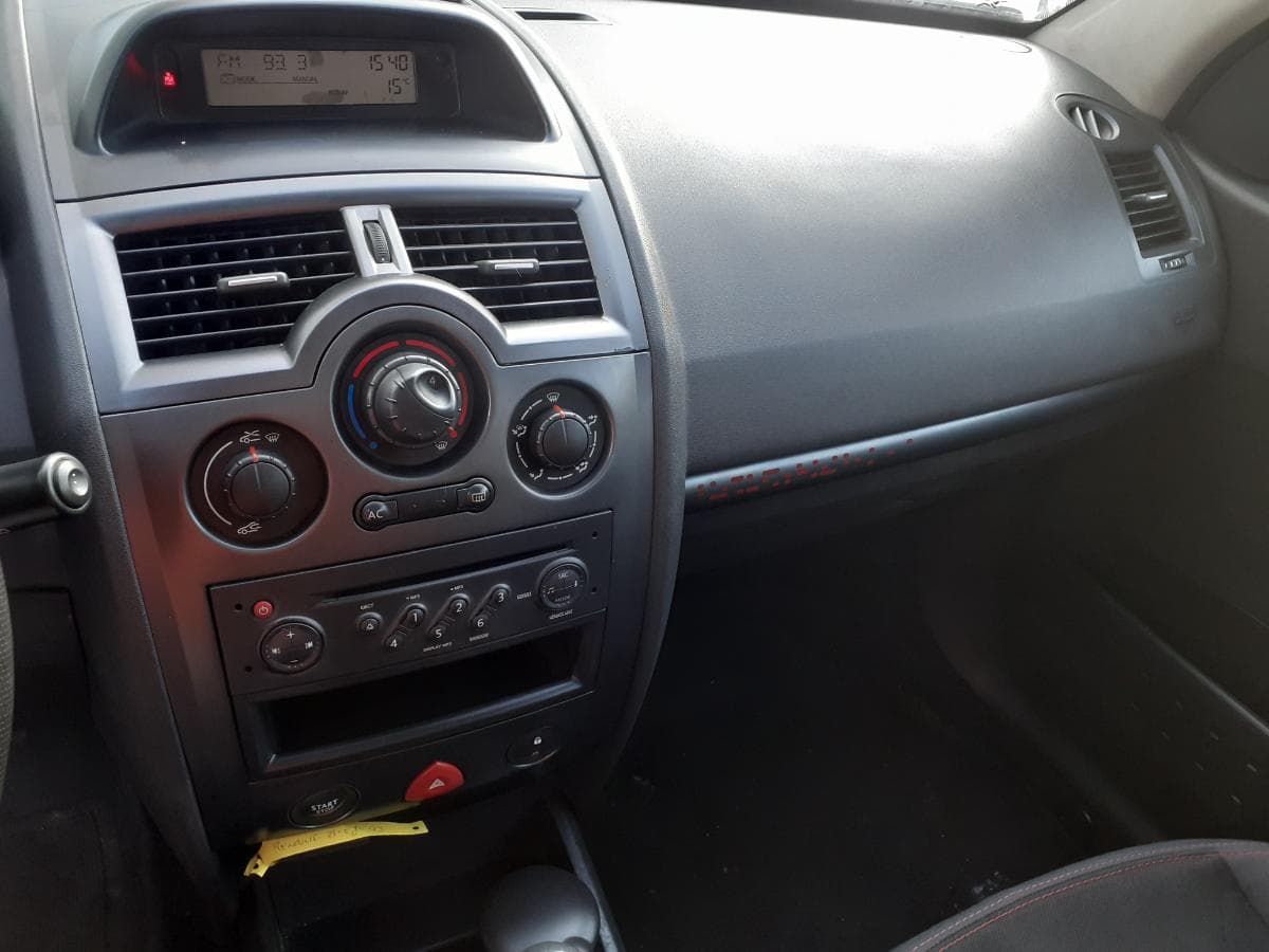 Renault Mégane 1.5 DCI · Année 2007 — image 14