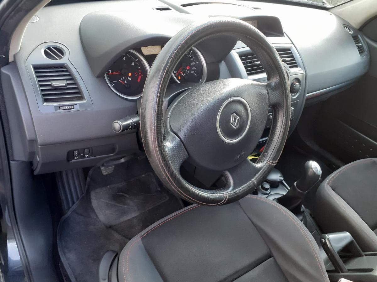 Renault Mégane 1.5 DCI · Année 2007 — image 17