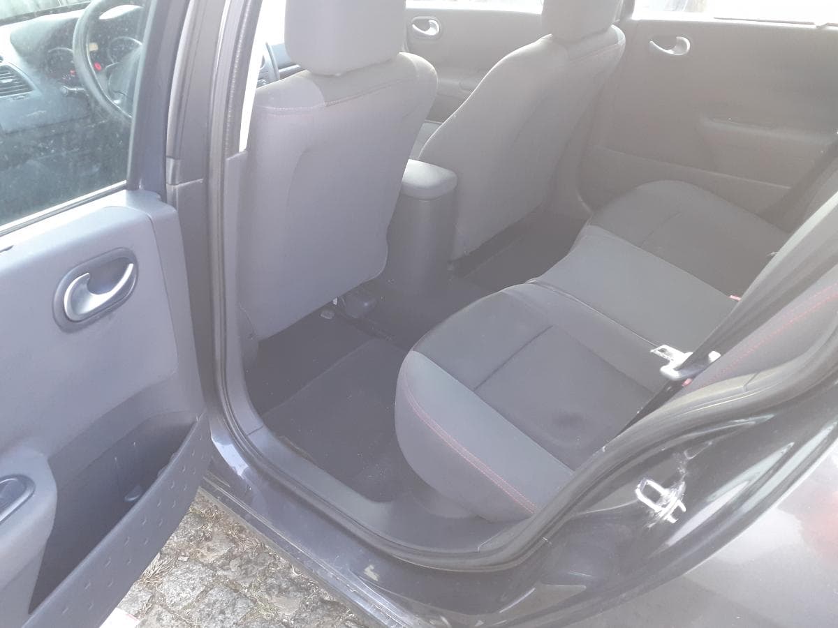 Renault Mégane 1.5 DCI · Année 2007 — image 16