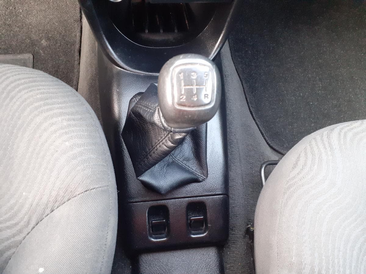 Rover 25 2.0 · Ano 2000 — imagem 19