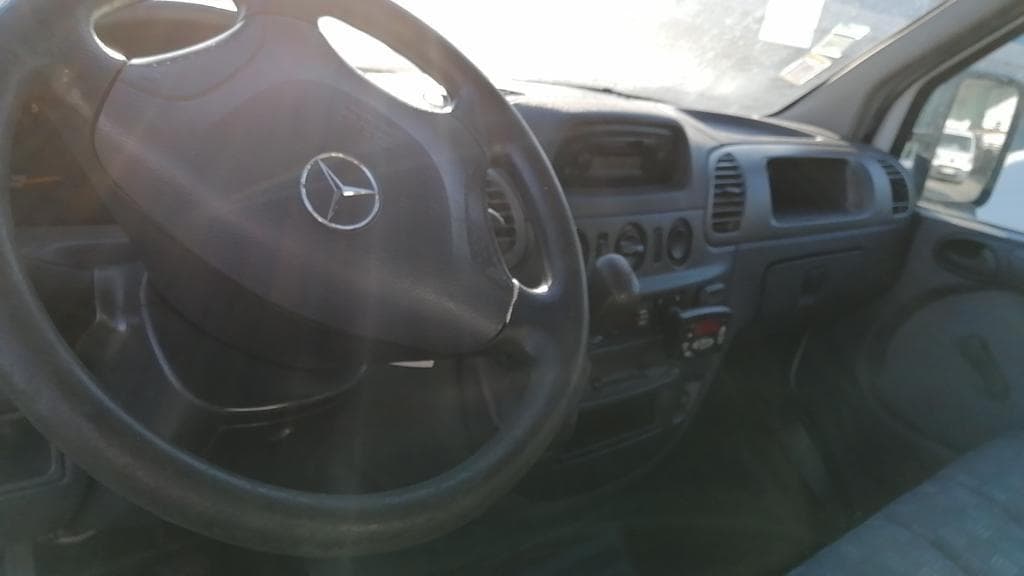 Mercedes-Benz 313 · Ano 2005 94-AU-21 · — image 12