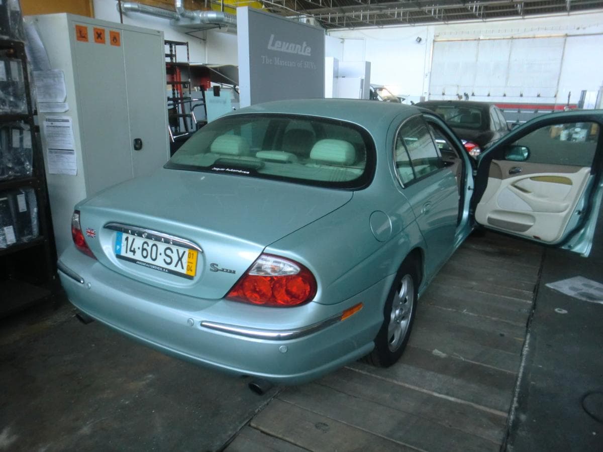 Jaguar S-type — imagem 2