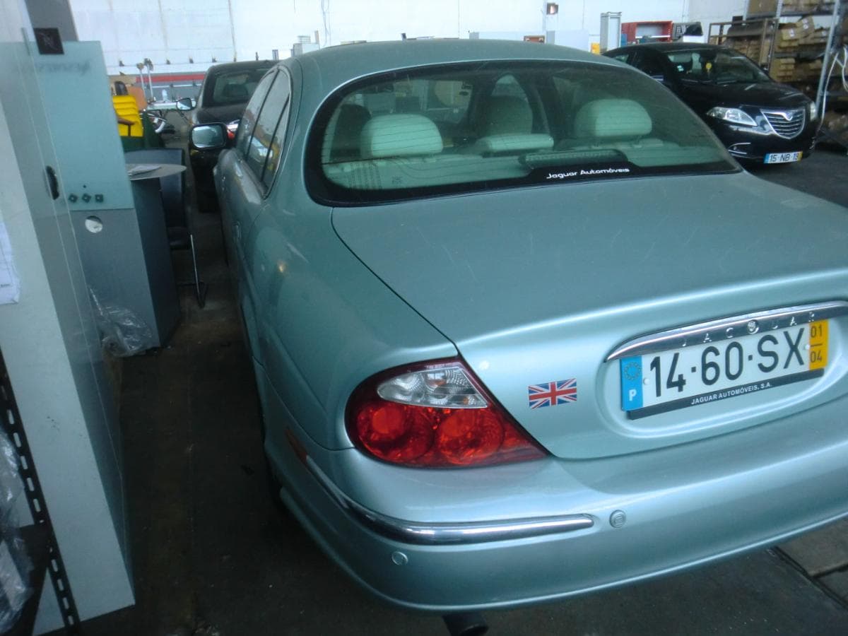 Jaguar S-type — imagem 6