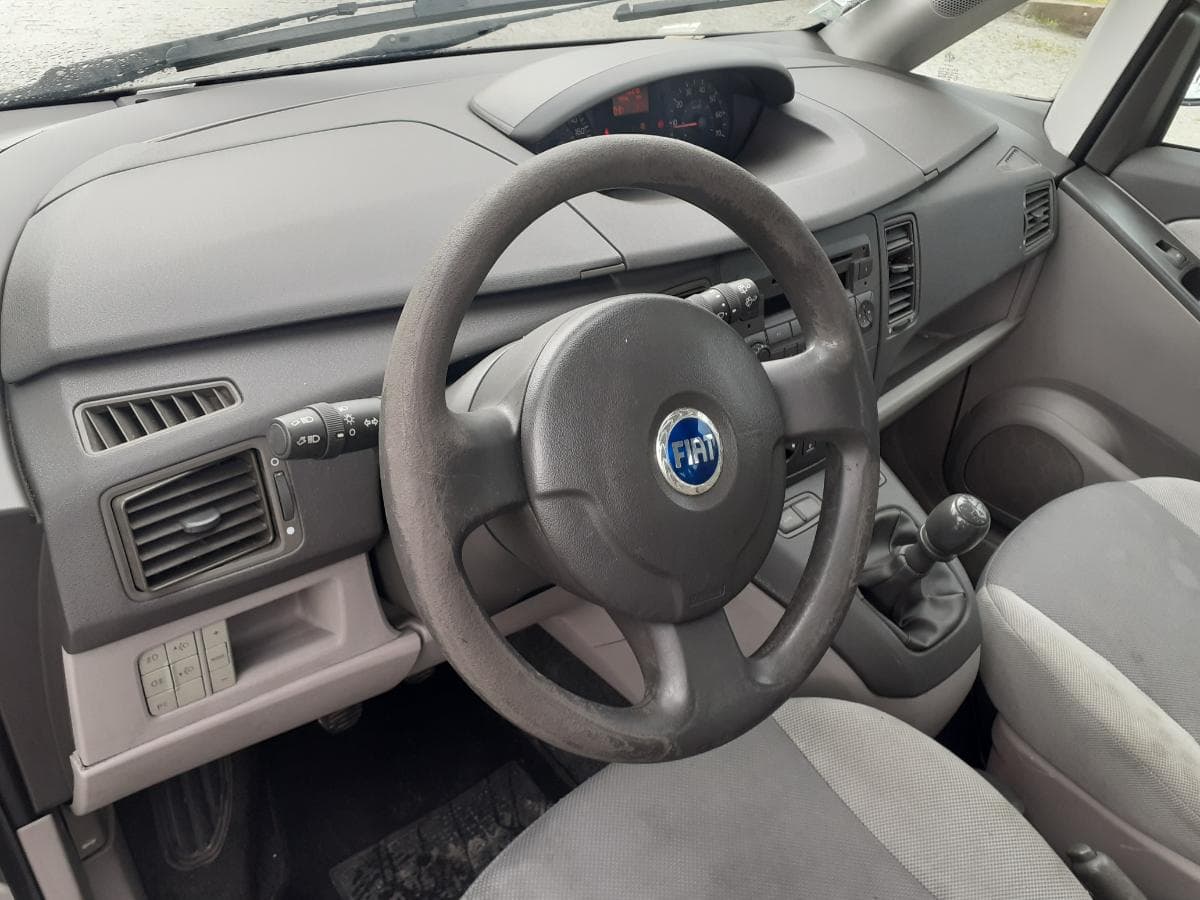 Fiat Idea 1.2 · Ano 2005 — imagen 13
