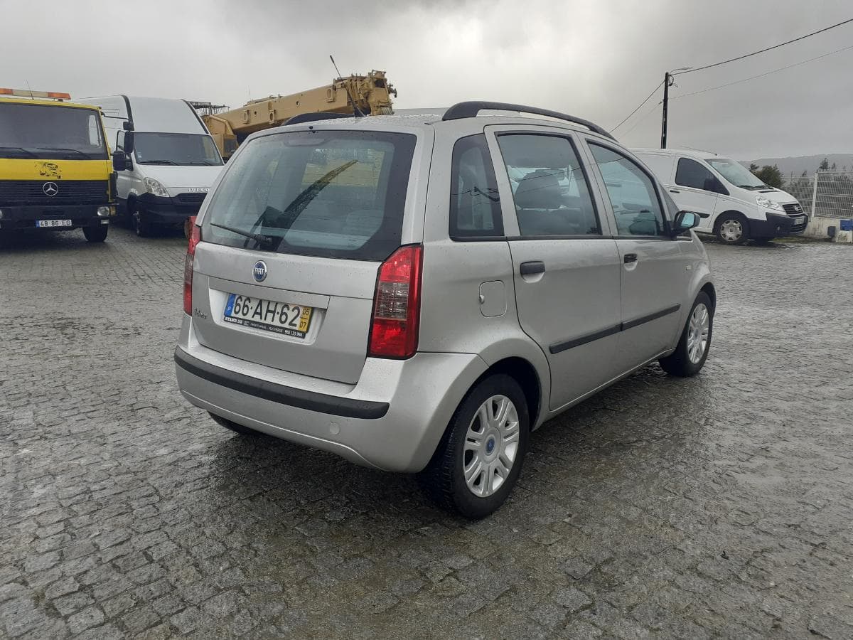 Fiat Idea 1.2 · Ano 2005 — imagen 4