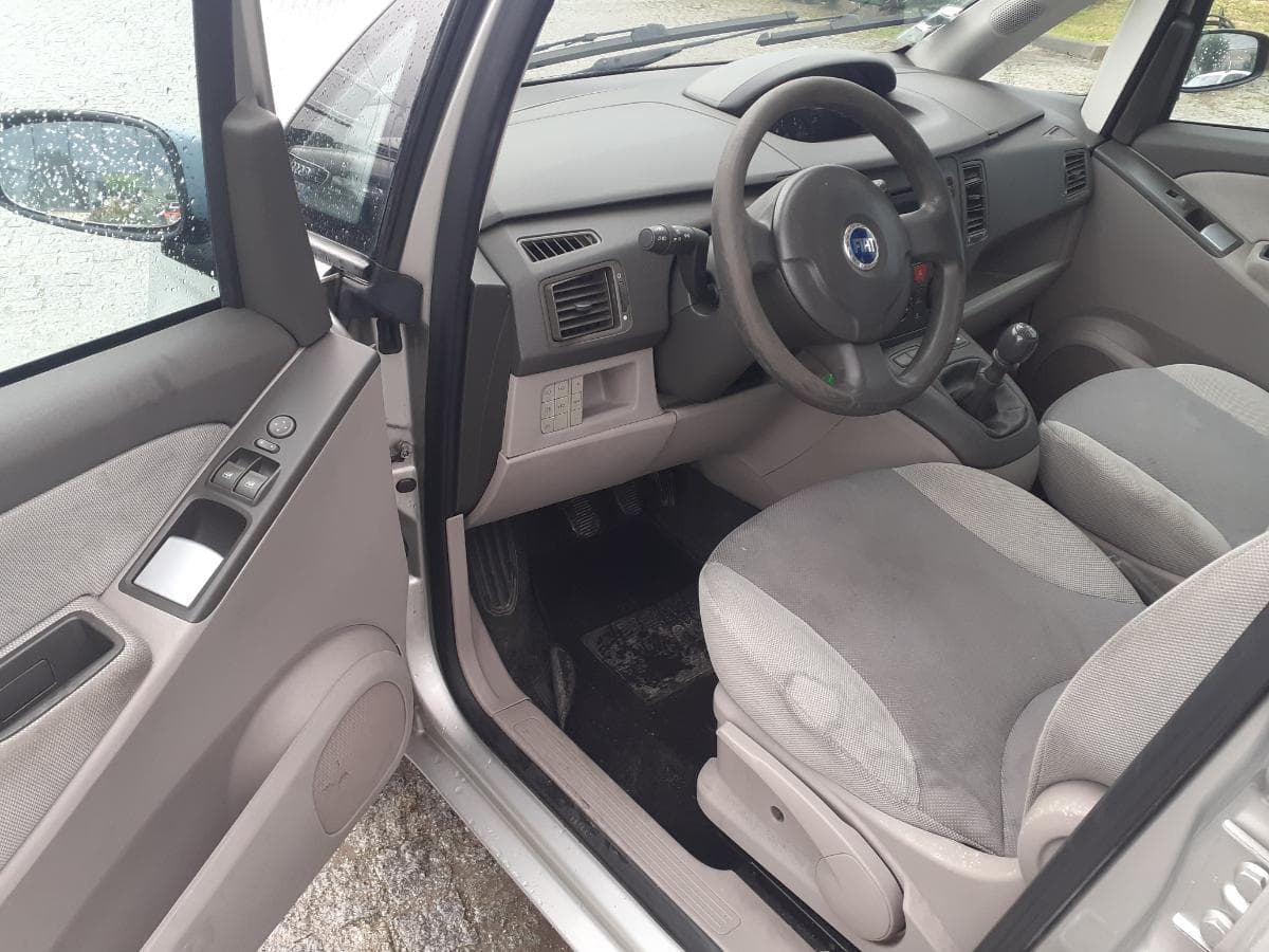 Fiat Idea 1.2 · Ano 2005 — imagen 12