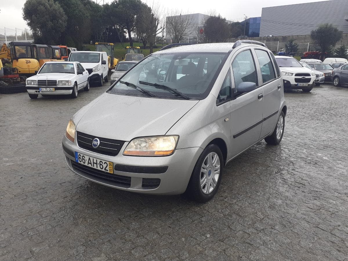 Fiat Idea 1.2 · Ano 2005 — imagen 3