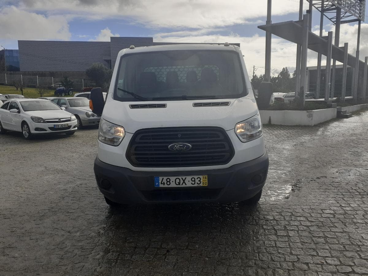 Ford Transit · 7 Lugares · Ano 2015 — imagen 2