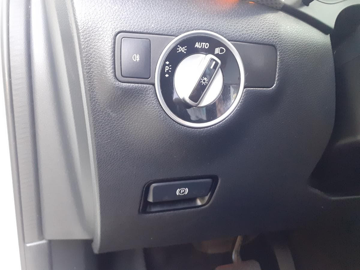 Mercedes-Benz B180 · Ano 2016 — imagen 26