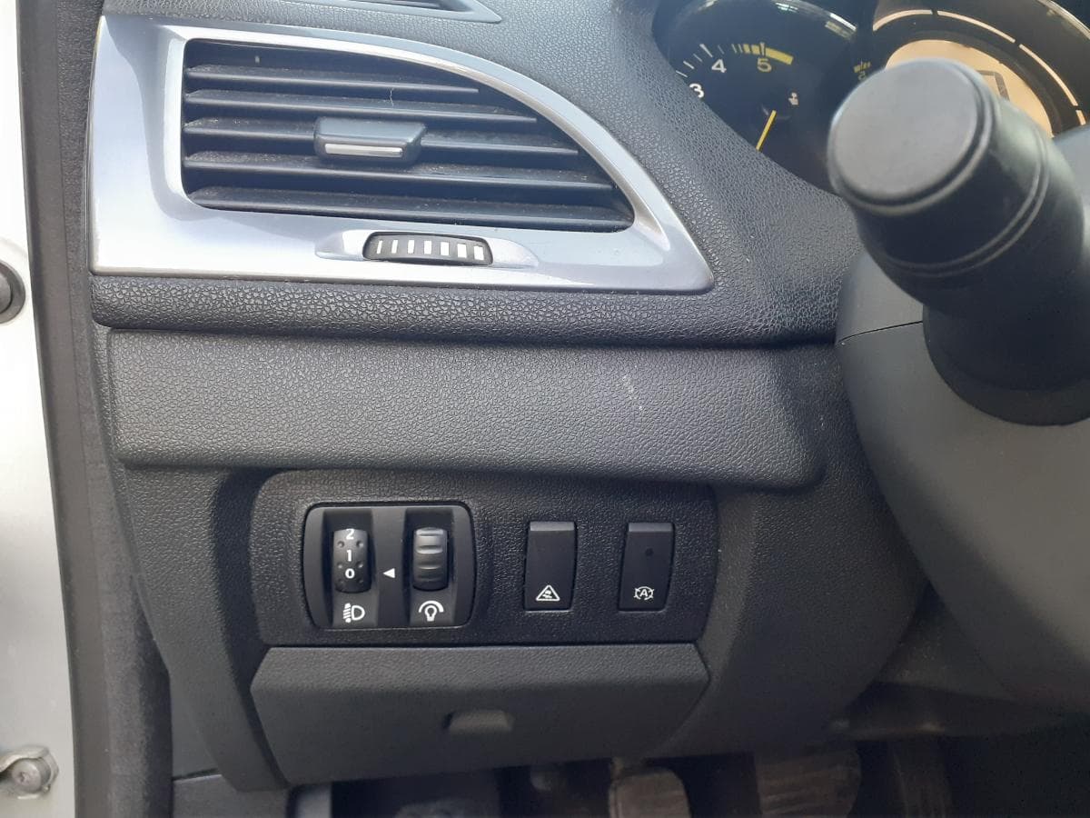 Renault Mégane 1.5 DCI · Ano 2013 — image 18