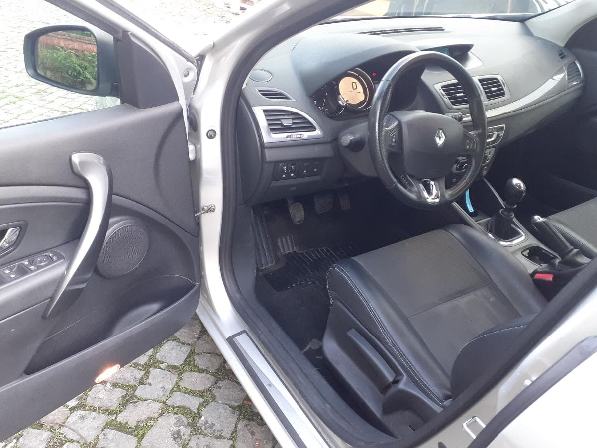Renault Mégane 1.5 DCI · Ano 2013 — image 13
