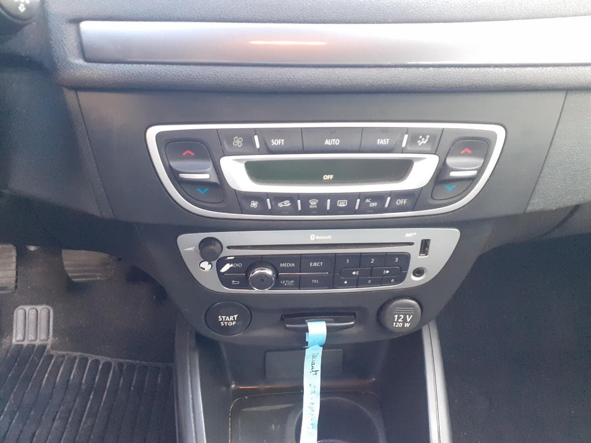 Renault Mégane 1.5 DCI · Ano 2013 — image 22