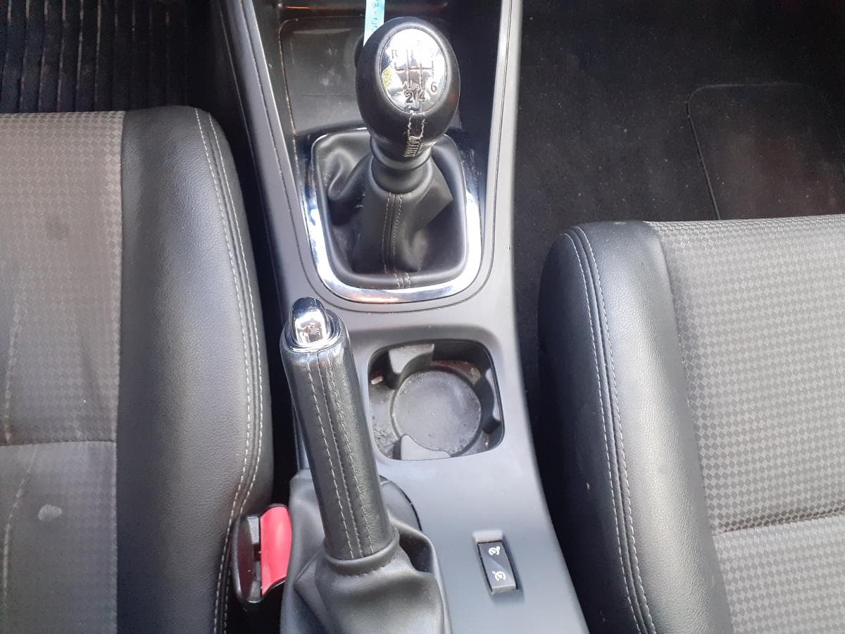 Renault Mégane 1.5 DCI · Ano 2013 — image 24