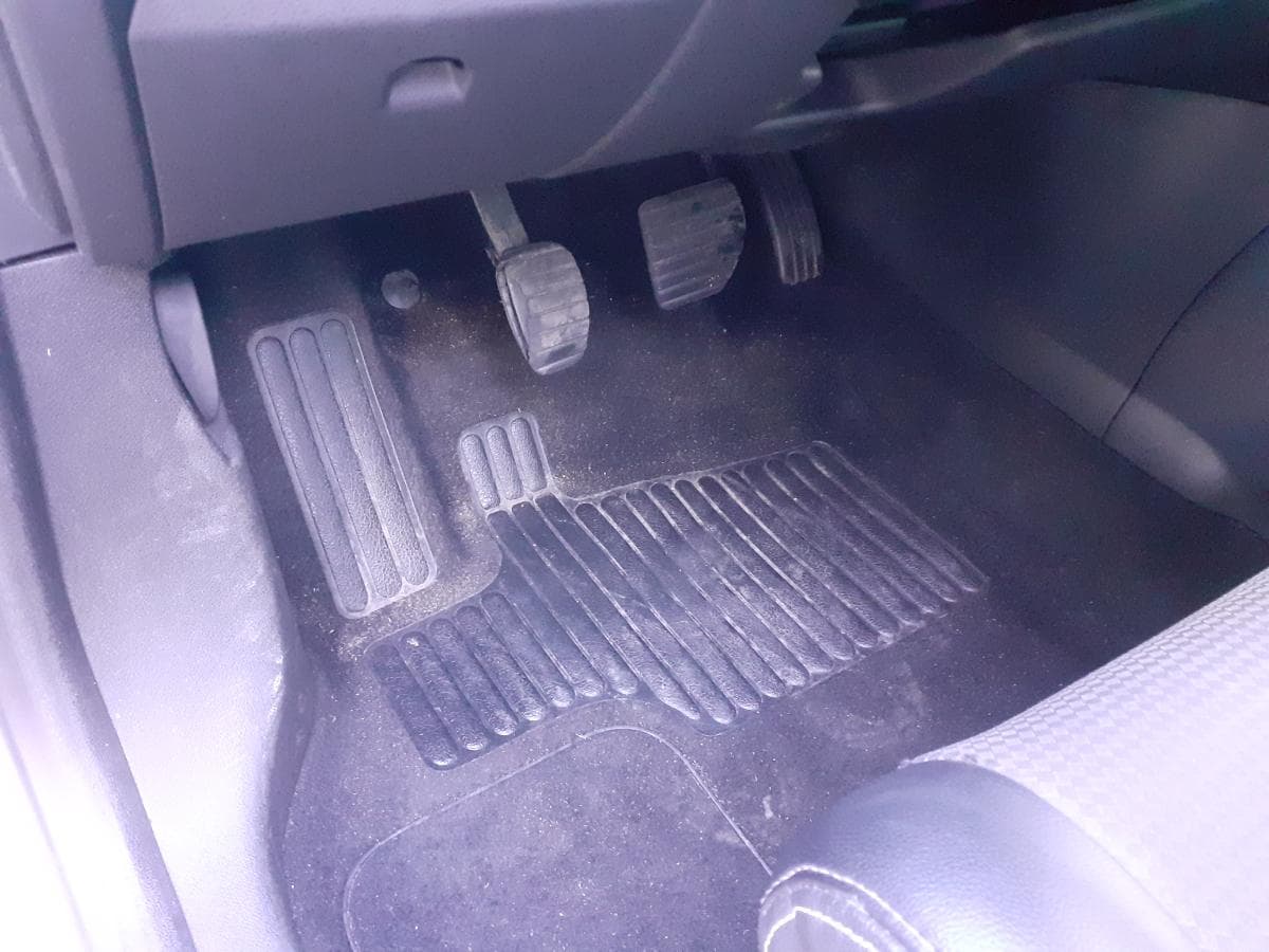 Renault Mégane 1.5 DCI · Ano 2013 — image 26