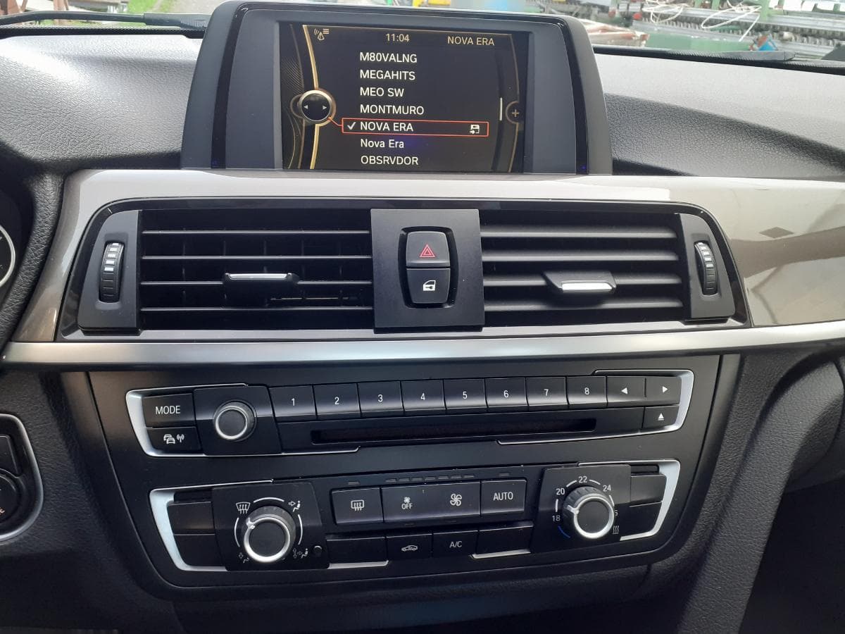 BMW 320D · Ano 2014 — imagen 15