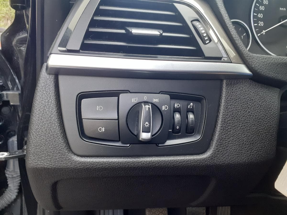 BMW 320D · Ano 2014 — imagen 18
