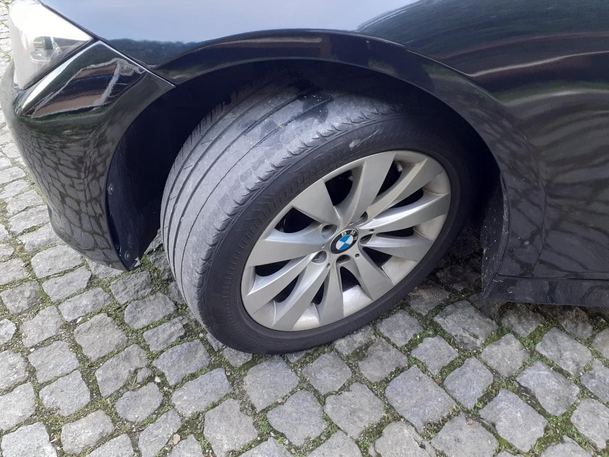 BMW 320D · Ano 2014 — imagen 11