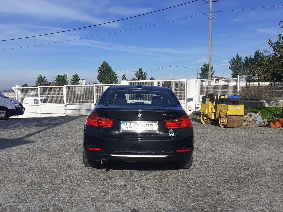 BMW 320D · Ano 2014 — imagen 5