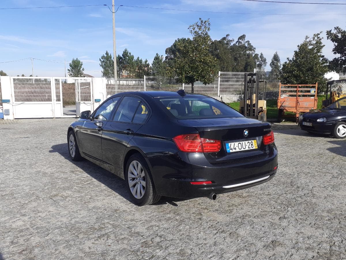 BMW 320D · Ano 2014 — imagen 6