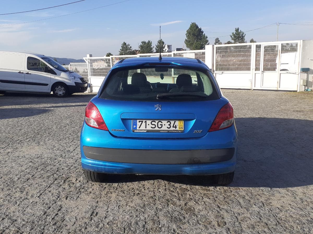 Peugeot 207 1.6HDI · Ano 2011 — imagen 5