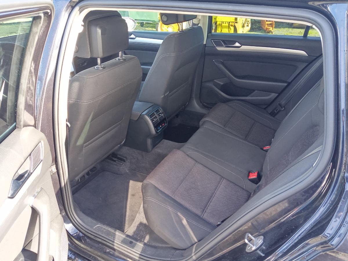 Volkswagen Passat 1.6 TDI · Ano 2015 — imagen 21