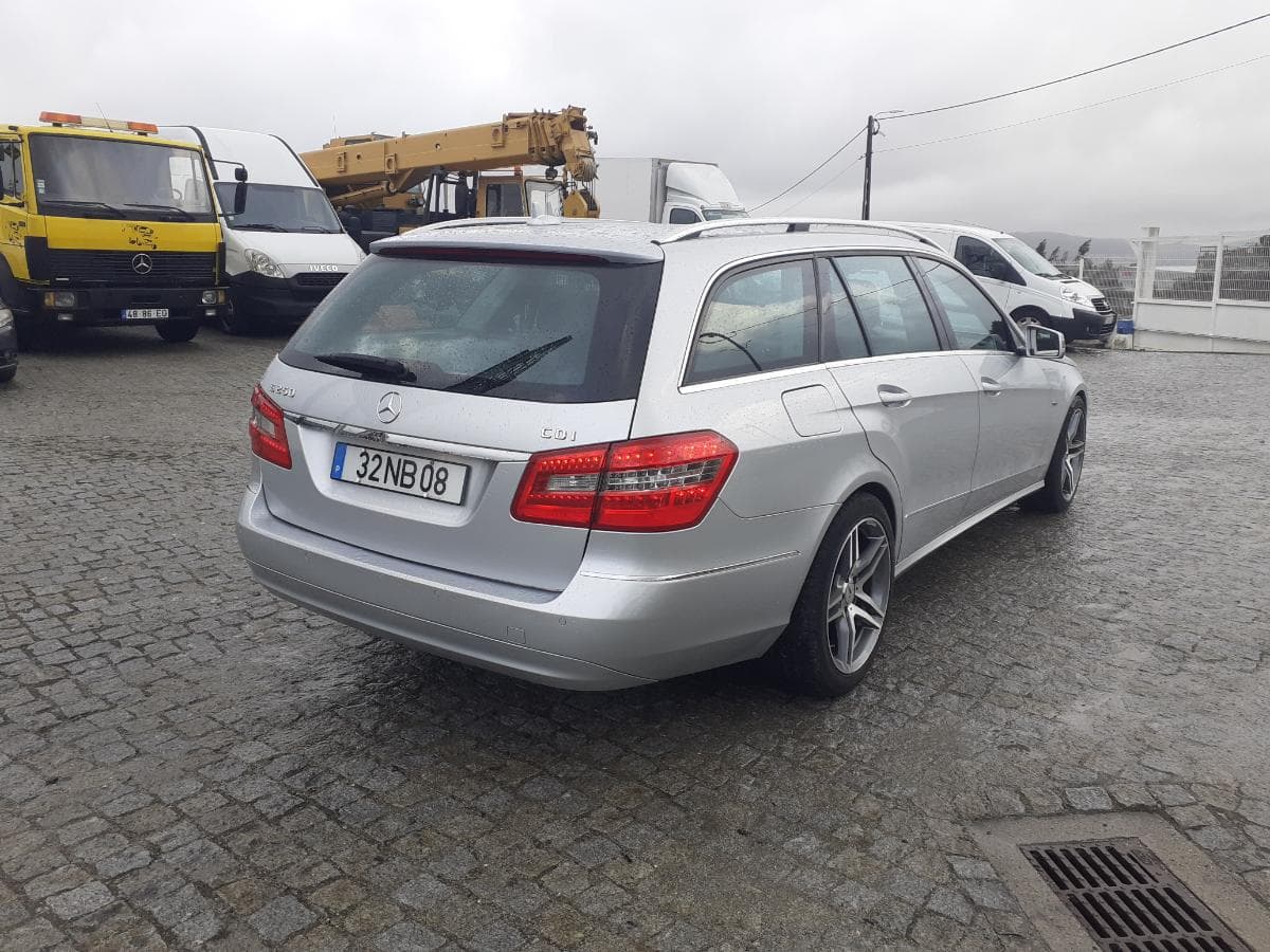 Mercedes-Benz E250 CDI · Ano 2012 — imagen 4