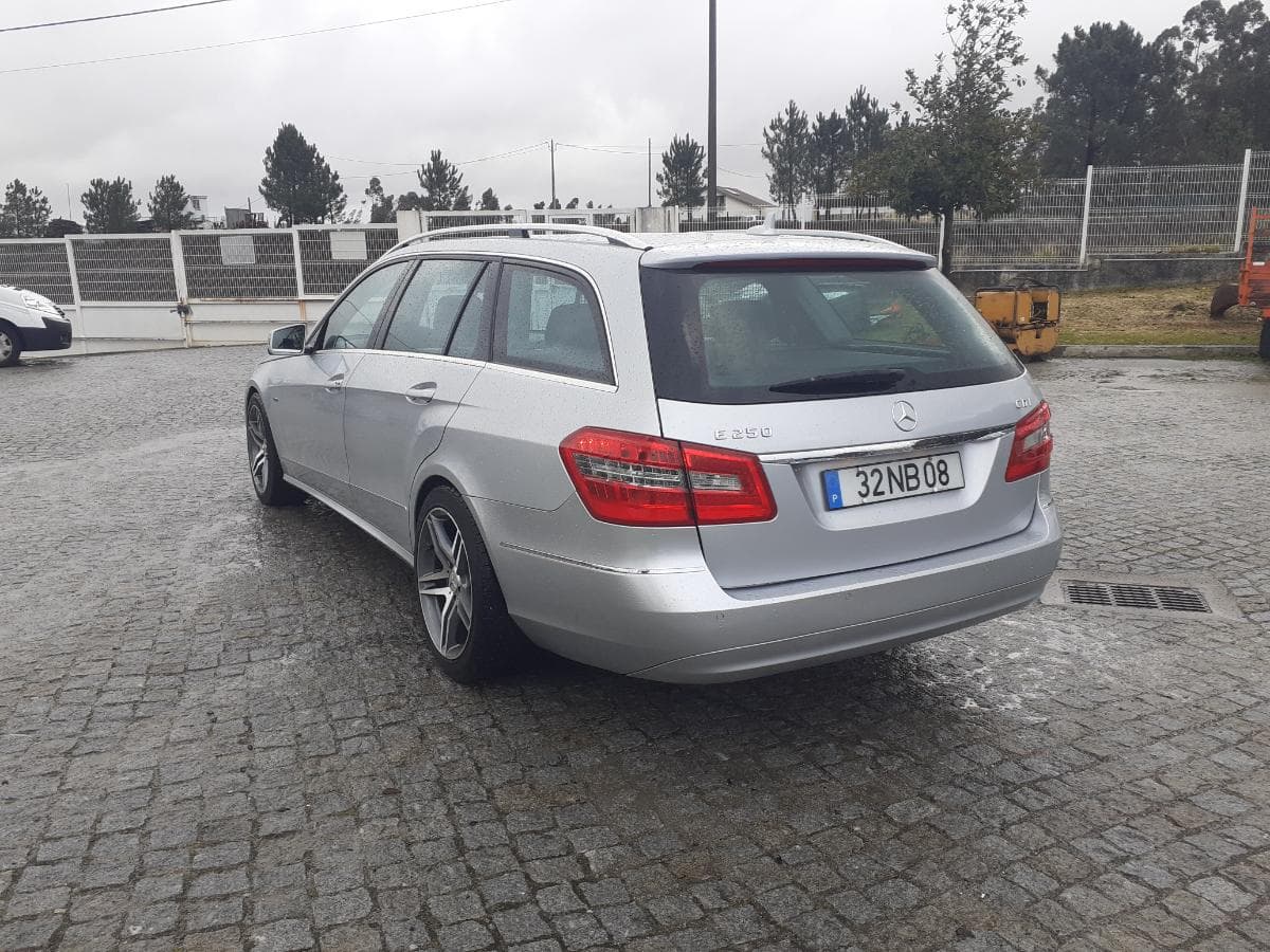 Mercedes-Benz E250 CDI · Ano 2012 — imagen 5
