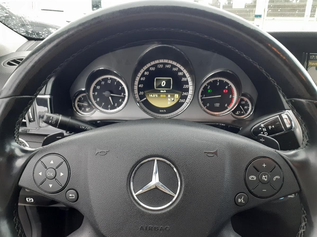 Mercedes-Benz E250 CDI · Ano 2012 — imagen 23