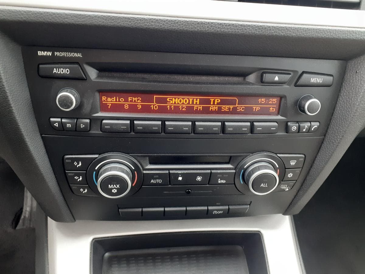 BMW 318D 2.0 · Ano 2010 — imagen 18