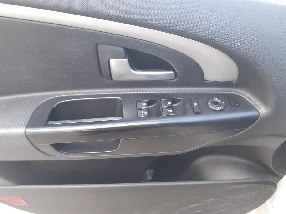 Kia Ceed 1.6 CRDI · Ano 2009 — image 21