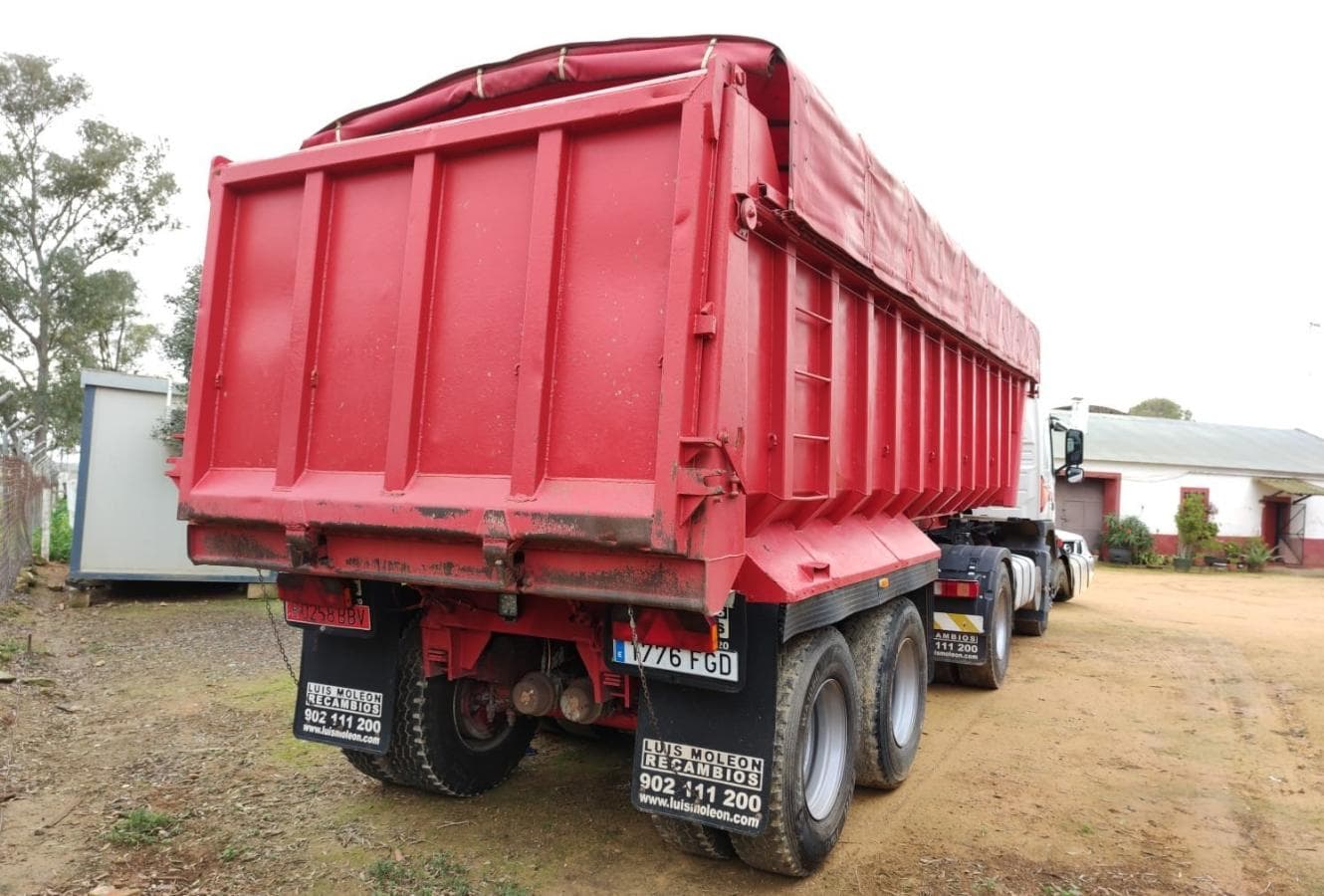 ESPANHA · Cabeza Tractora Volvo y banera — imagen 5