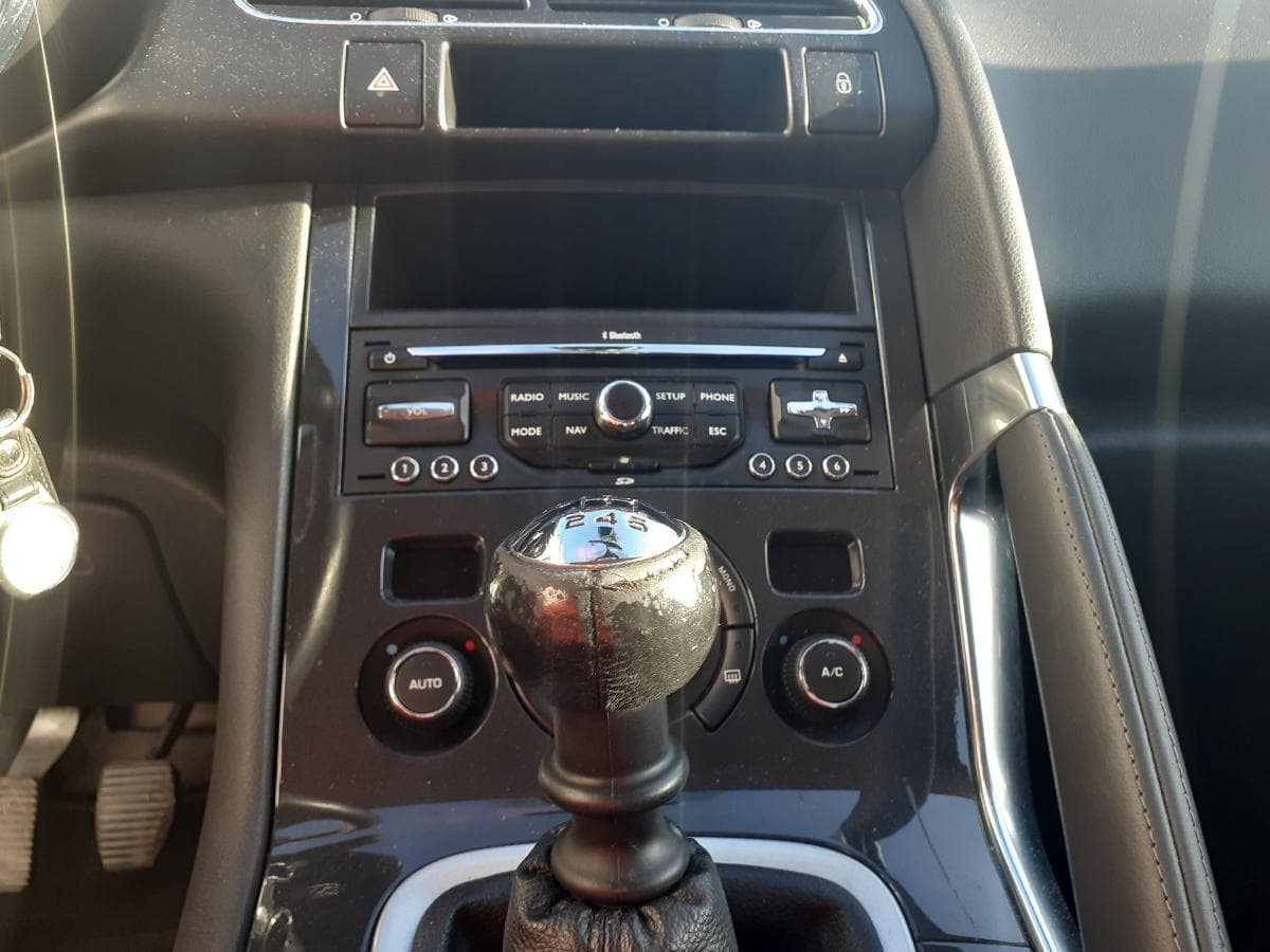 Peugeot 3008 1.6 HDI · Ano 2011 — imagem 14