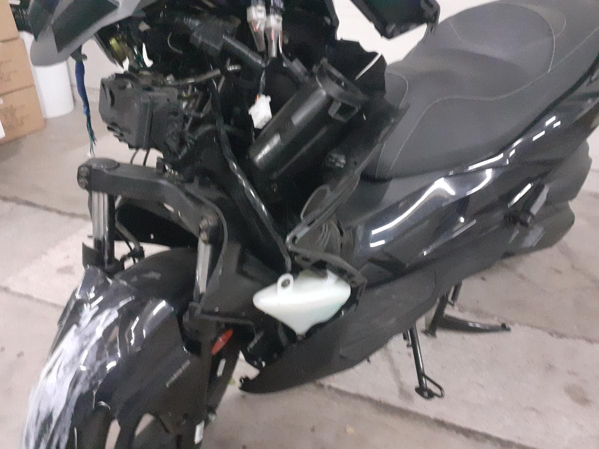 Kawasaki J 300 · Ano 2019 — image 7