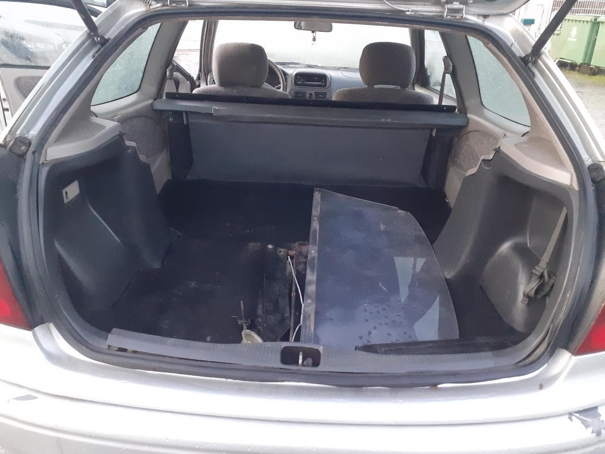 Toyota Corolla 2.0D Van · Ano 1999 — imagen 7