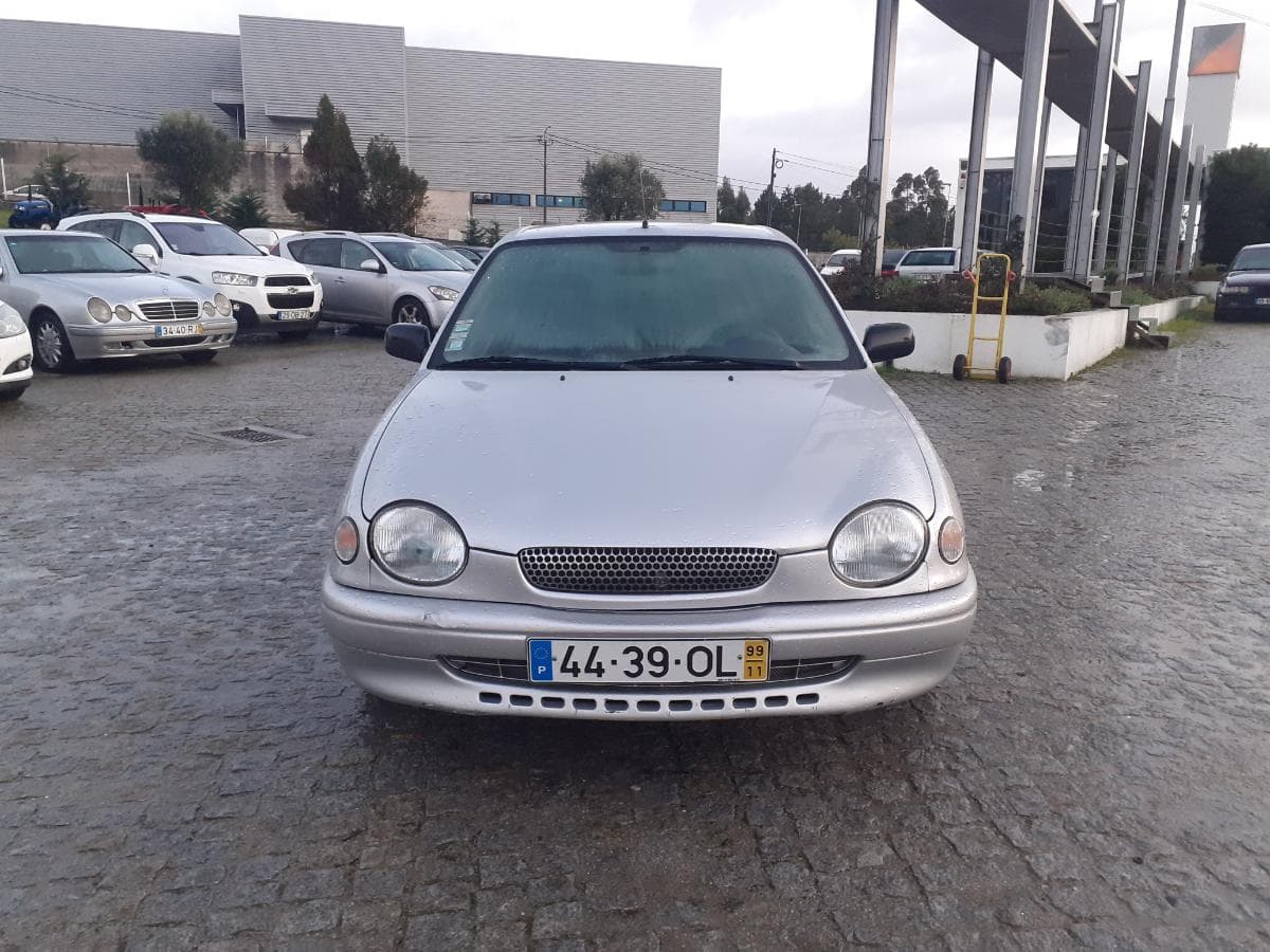 Toyota Corolla 2.0D Van · Ano 1999 — imagen 2