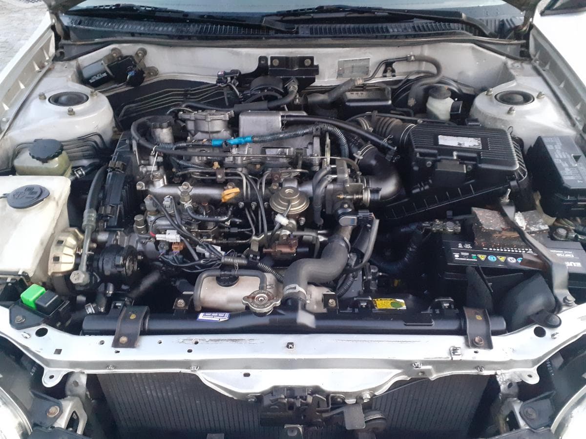 Toyota Corolla 2.0D Van · Ano 1999 — imagen 9