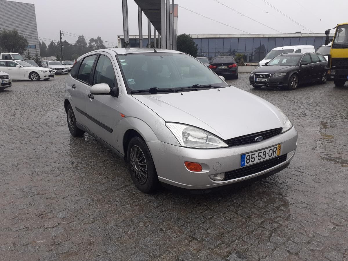 Ford Focus 1.4 · Ano 2000 — imagen 1