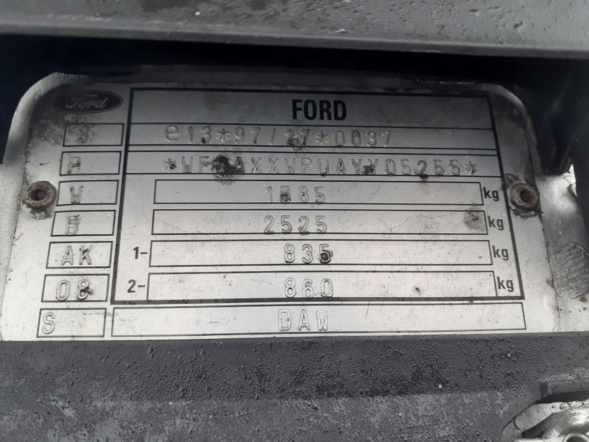 Ford Focus 1.4 · Ano 2000 — imagen 9