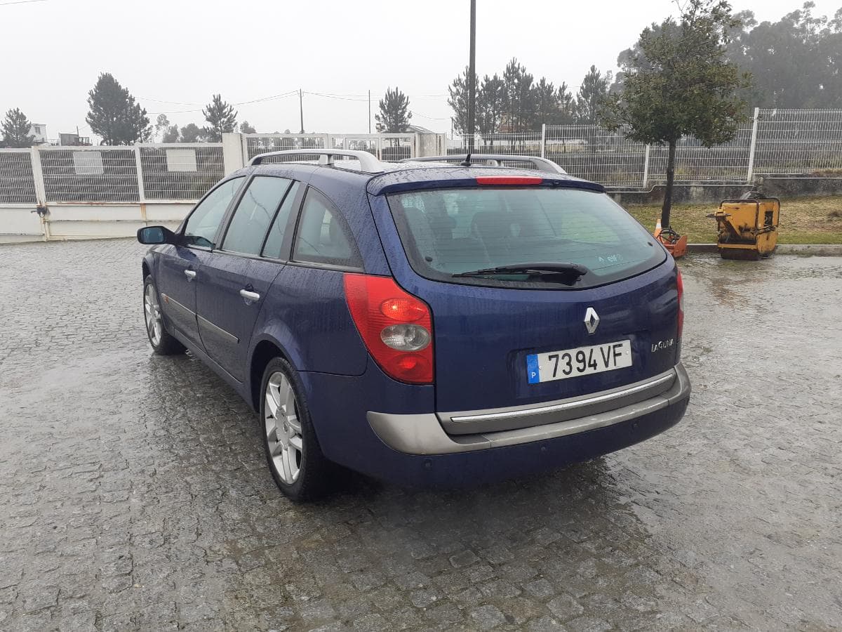 Renault Laguna 1.9 DCI · Ano 2003 — imagen 6