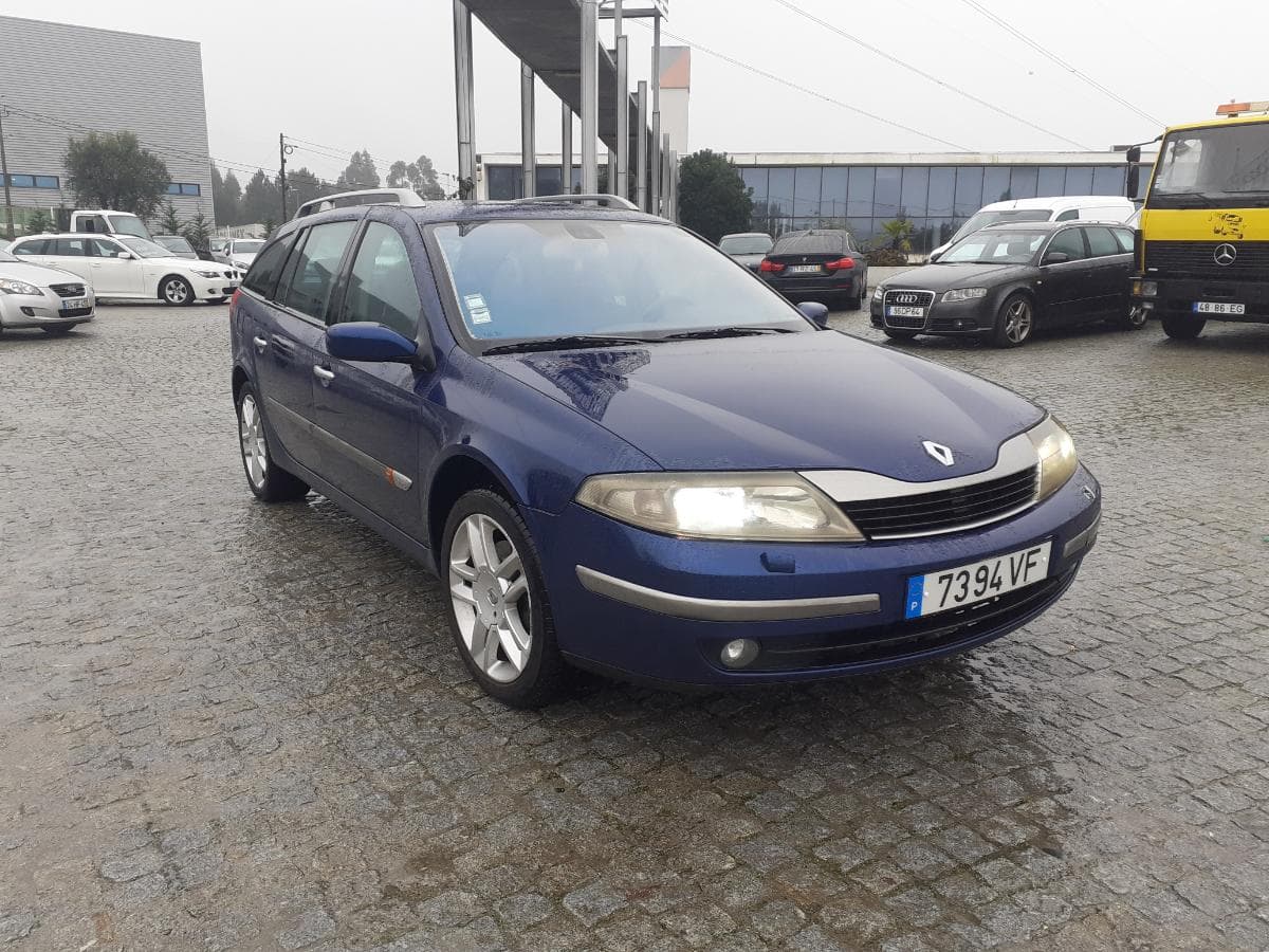 Renault Laguna 1.9 DCI · Ano 2003 — imagen 1