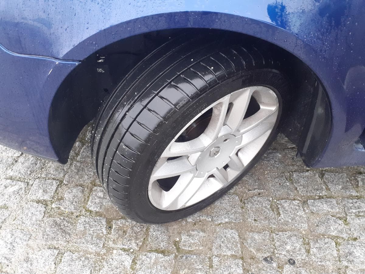 Renault Laguna 1.9 DCI · Ano 2003 — imagen 11