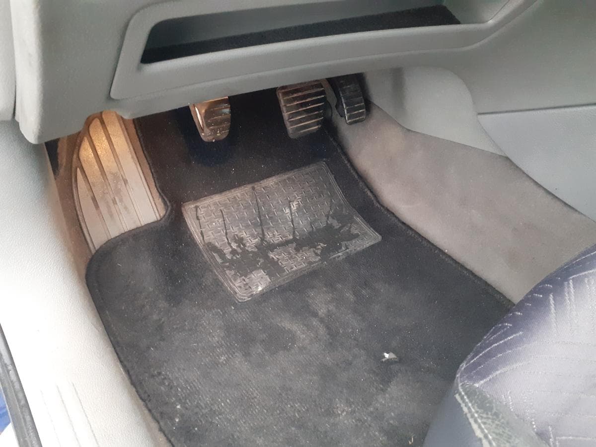 Renault Laguna 1.9 DCI · Ano 2003 — imagen 22