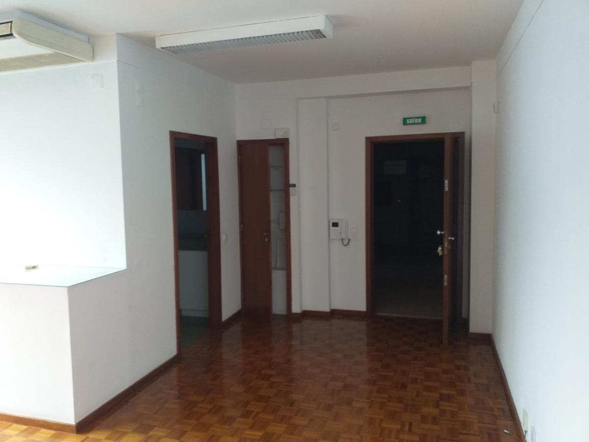 Oficina · Porto — imagen 3