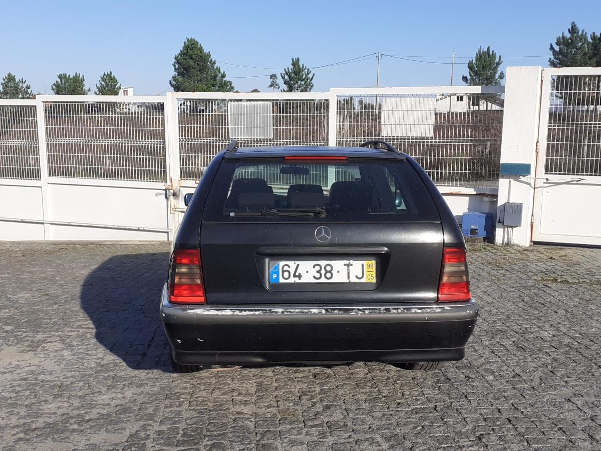 Mercedes-Benz C220 CDI · Ano 1998 — image 5