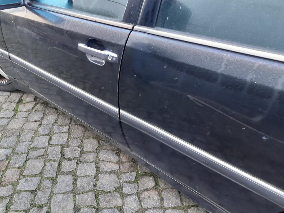 Mercedes-Benz C220 CDI · Ano 1998 — image 8