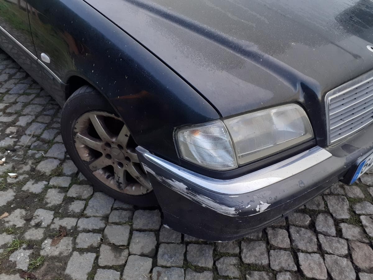 Mercedes-Benz C220 CDI · Ano 1998 — image 9