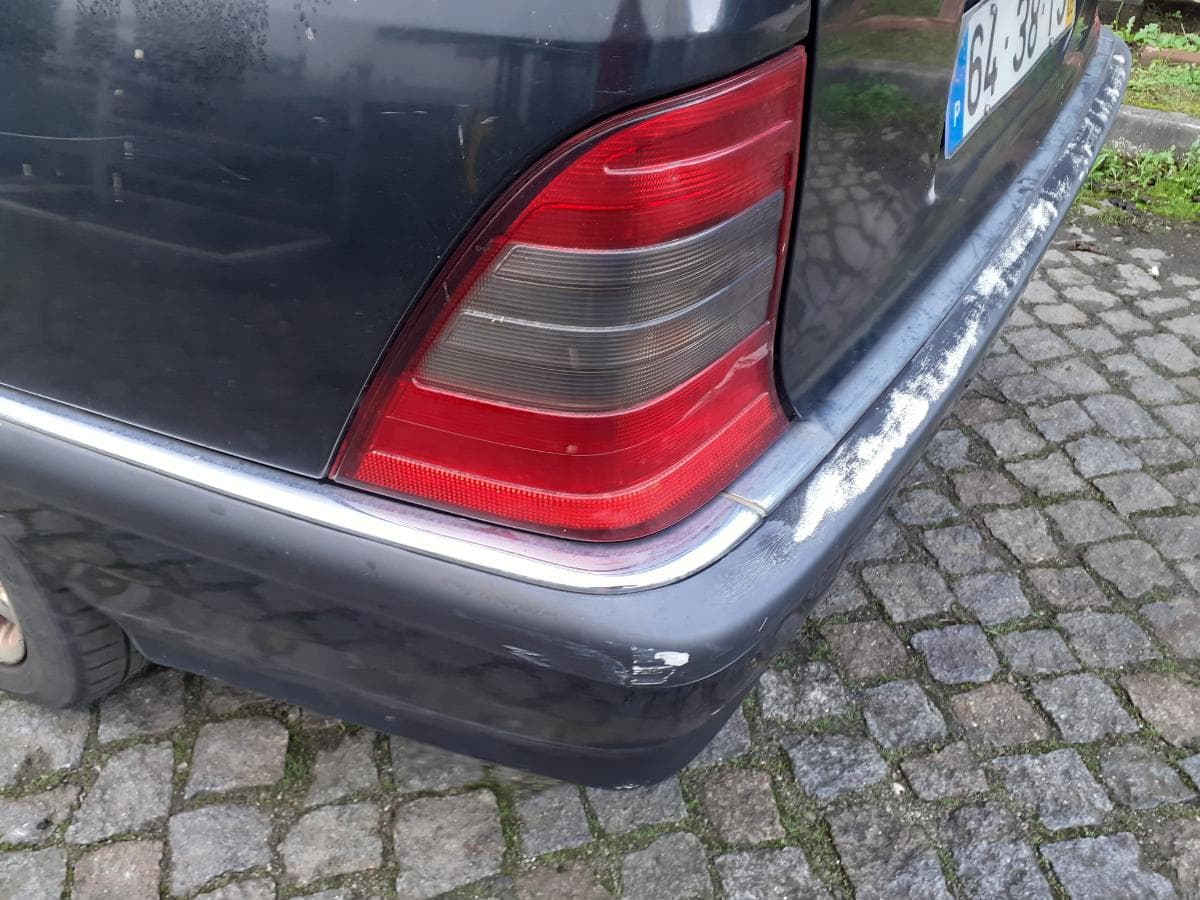 Mercedes-Benz C220 CDI · Ano 1998 — image 12